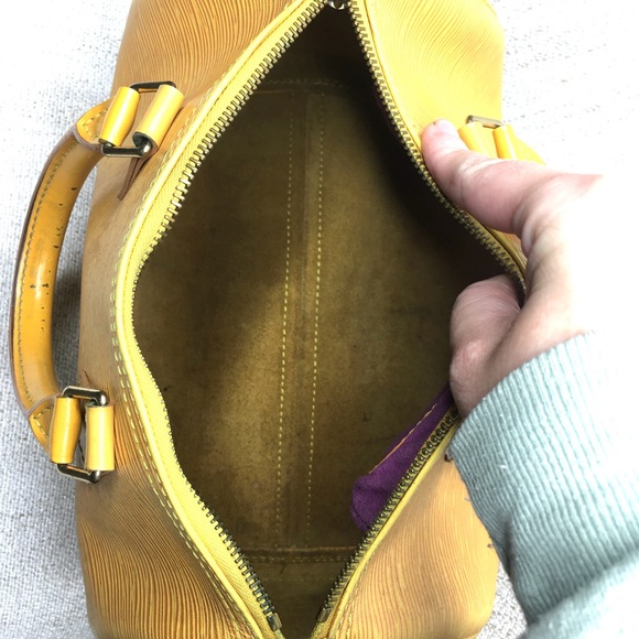 Authentic Louis Vuitton Speedy 25 bag yellow Epi leather - Picture 15 of 16